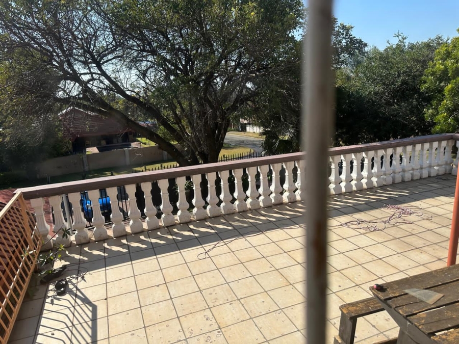 4 Bedroom Property for Sale in Safari Gardens North West